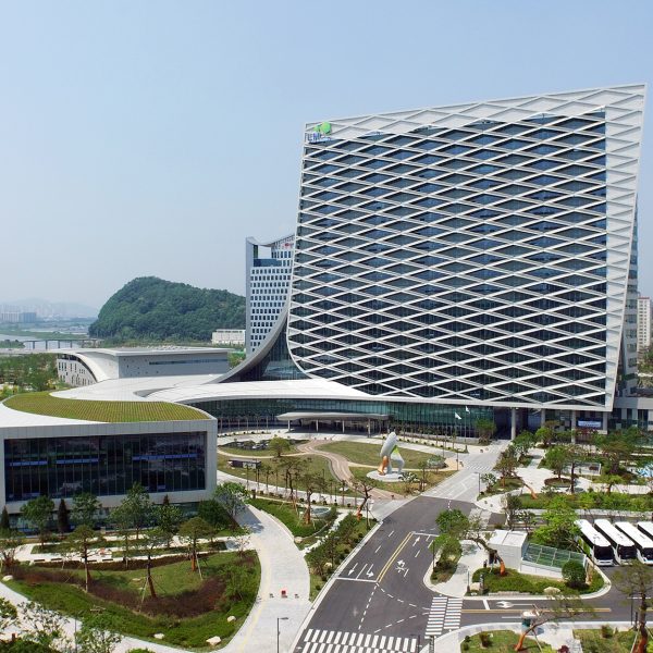 대한민국녹색건축대전 대상
New Headquarters of Korea Land and Housing
Korea Green building Award Grand Prize